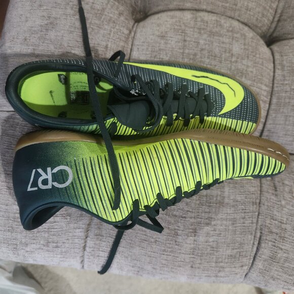 CR7 Men's Indoor/Futsal Soccer Shoes Mercurial Size 7 Seaweed - Picture 3 of 12